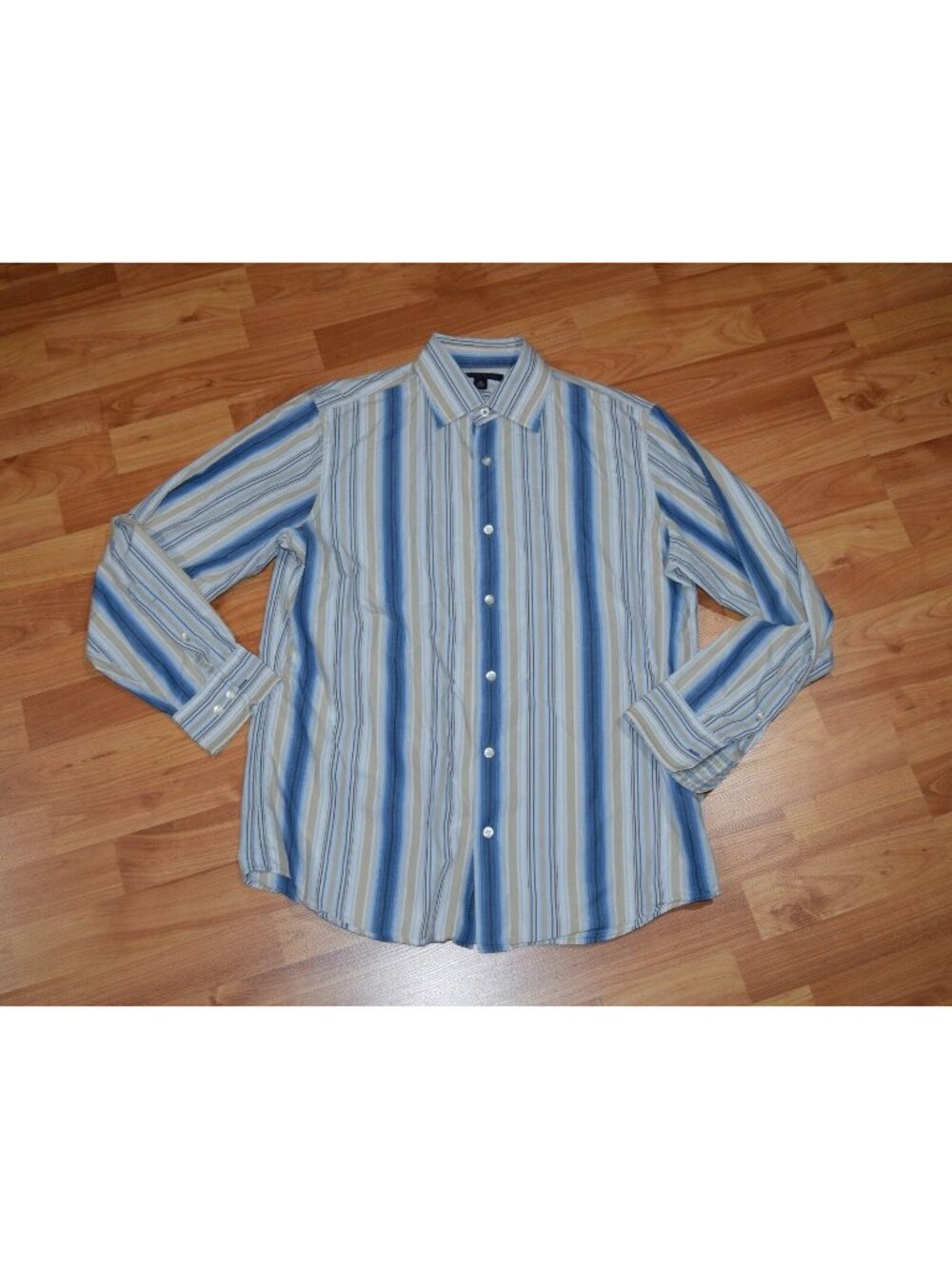 Banana Republic Men's Sz M Striped Button Front Shirt